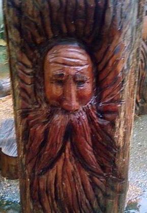 2012-07-20-Man-Chainsaw-Carved-Face-1.jpg