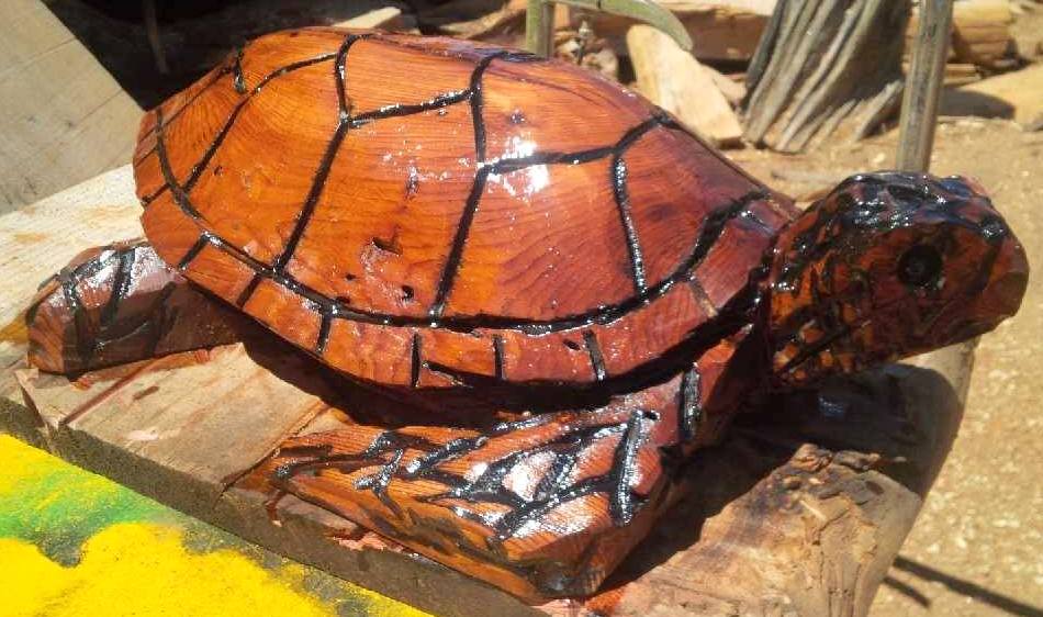 2014-07-10-Turtle-Chainsaw-Carved-Turtle-1.jpg